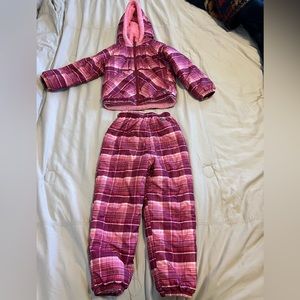 Patagonia reversible light pink/dark pink plaid 2 piece snow suit.